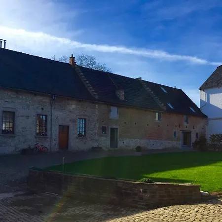 Holiday home De La Vieille Charpente Spy