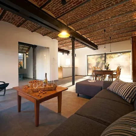 De La Vieille Charpente Holiday home *